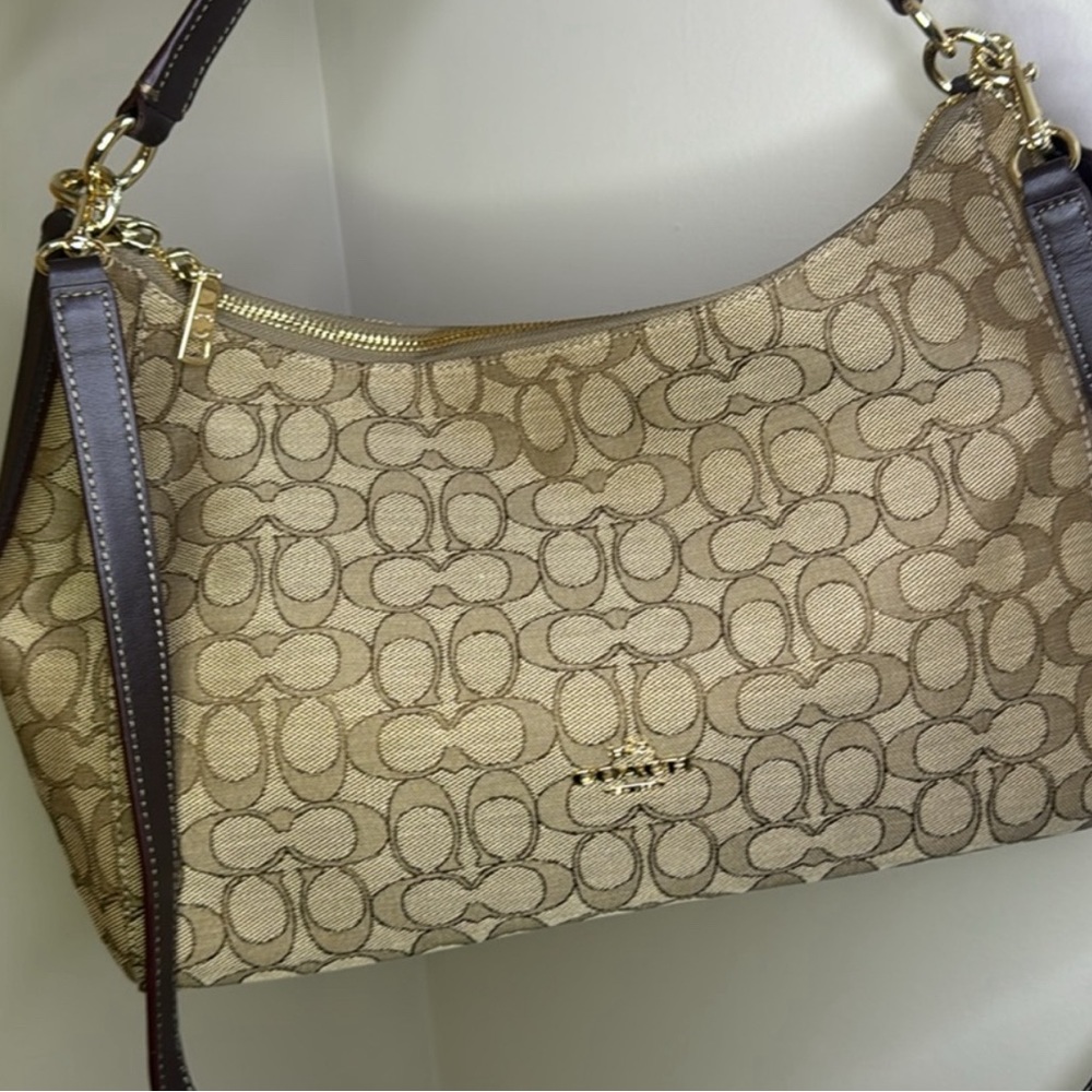 Coach Outline Signature Celeste Convertible
Hobo Bag Brown